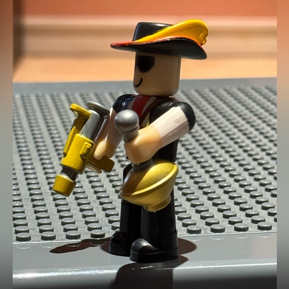 Roblox Seranok Action Figure - Picture 2 of 8